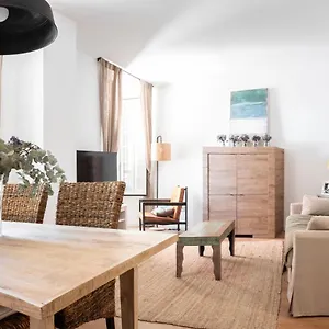 apartamento-de-lujo-en-plaza-del-teatro.1costadelsol.com/