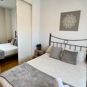 deyanira-suite-aeropuerto-ifema.besthotelstoledo.com/